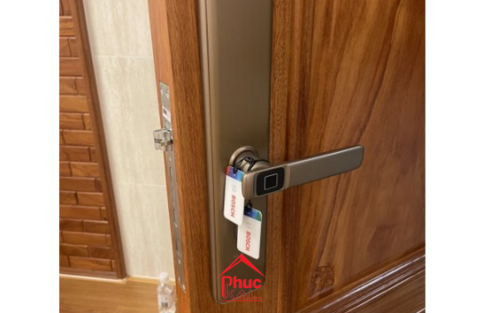 Khóa vân tay Bosch ID 30B EU AMBER GOLD APP (Màu vàng đồng)